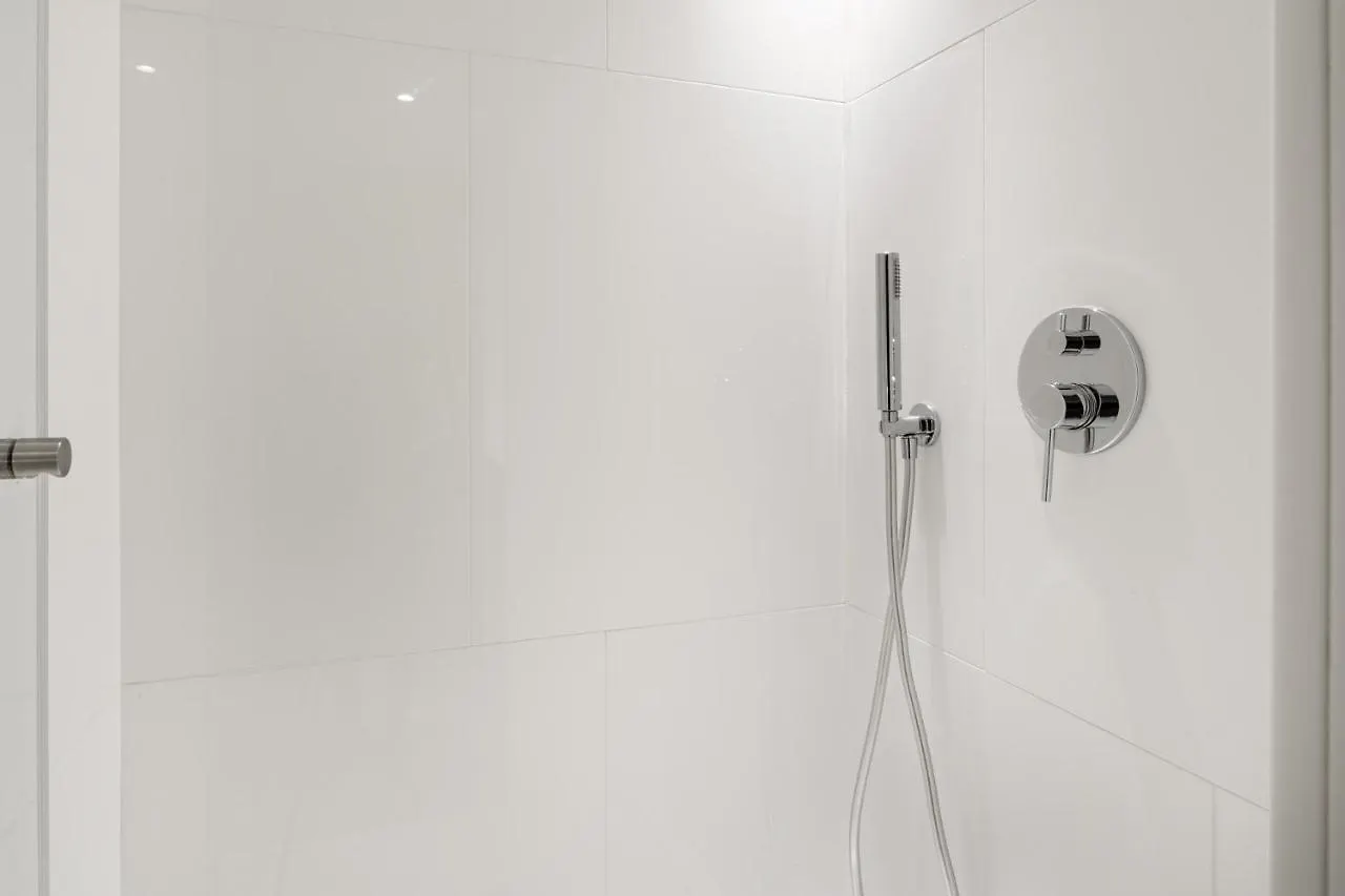 Joivy Luxurious Studios With River View Near Time Out Market Lissabon Portugal